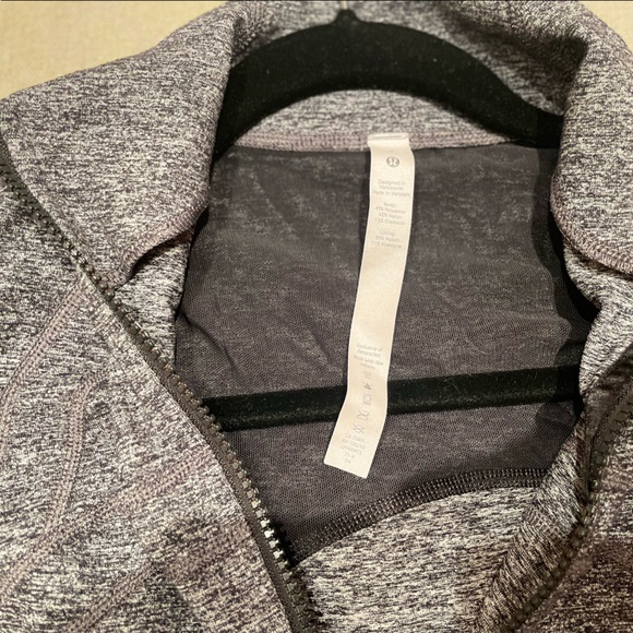 Lululemon heathered black define jacket size 6 - Picture 6 of 8